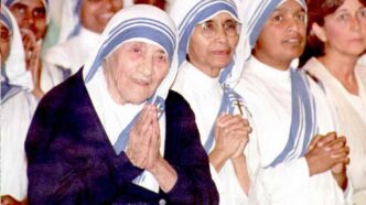 Madre Teresa ricorreva alla «Novena d'emergenza»: dieci Memorare alla Vergine Maria recitati con fiducia, in poche ore, per ogni necessità.