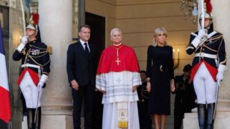 Papa Leone XIV in Francia chiede di fermare la corsa agli armamenti: all'Eliseo il no al riarmo nucleare, all'eutanasia e alla maternità surrogata.