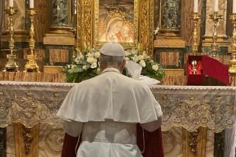 Leone XIV è tornato al Santuario della Madonna del Buon Consiglio a Genazzano: cinquemila fedeli, la Rosa d'Oro e l'omelia su Maria nella storia della salvezza.