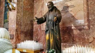 Il 23 settembre si celebra la memoria liturgica di San Pio da Pietrelcina, morto nel 1968 a San Giovanni Rotondo dopo aver ricevuto le stigmate.