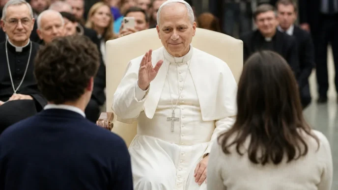 Papa Leone XIV torna in pubblico dopo l'intervento: medici confermano «ottimo» decorso post-operatorio