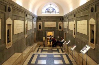 Oggi, venerdì 23 ottobre, alle 16.30 riapre a Santa Croce in Gerusalemme la Cappella delle Reliquie con la Vera Croce e il Titulus Crucis.