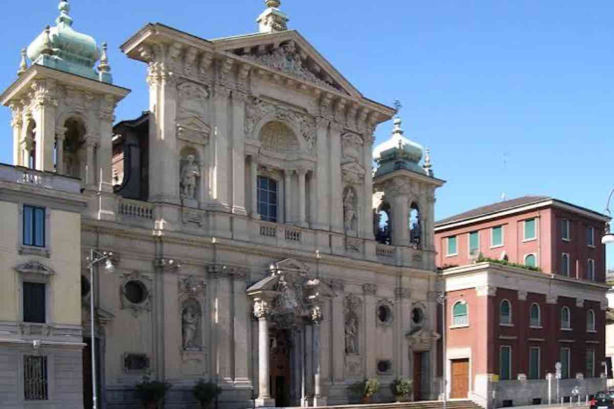 Quella chiesa, in piazza Tommaseo, era la sua parrocchia: Messa ogni giorno, rosario e catechismo ai bambini