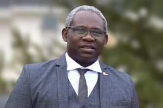 Iniziato da bambino alle pratiche occulte in Congo, Joseph-Marie Bantaba racconta il suo cammino dalla stregoneria al battesimo, ricevuto a Pasqua 2022.