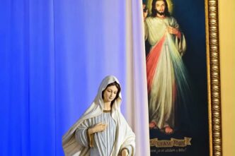 Con la preghiera sulla Collina delle apparizioni e la Messa si sono chiuse le prime Giornate mariologiche a Medjugorje, dopo quattro giorni di studio.