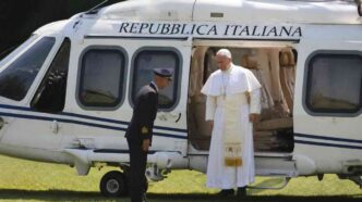 Leone XIV non sarà ad Assisi il 27 ottobre per i 40 anni dello Spirito di Assisi. Ottimo il decorso post-operatorio, ma i medici chiedono prudenza.